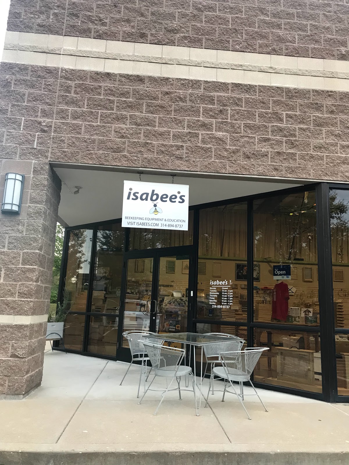 Isabee's Beekeeping Supplies - Image 1